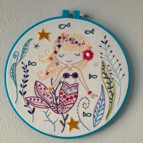 Mermaid Embroidery Wall Hanging-8 inch